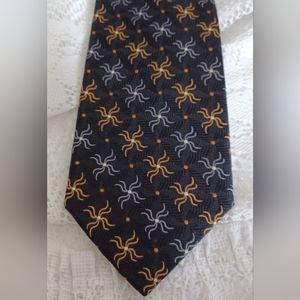 Robert Talbott Studio Tie Hand Sewn Imported Silk Made in U.S.A. 59.5"X 3.75"